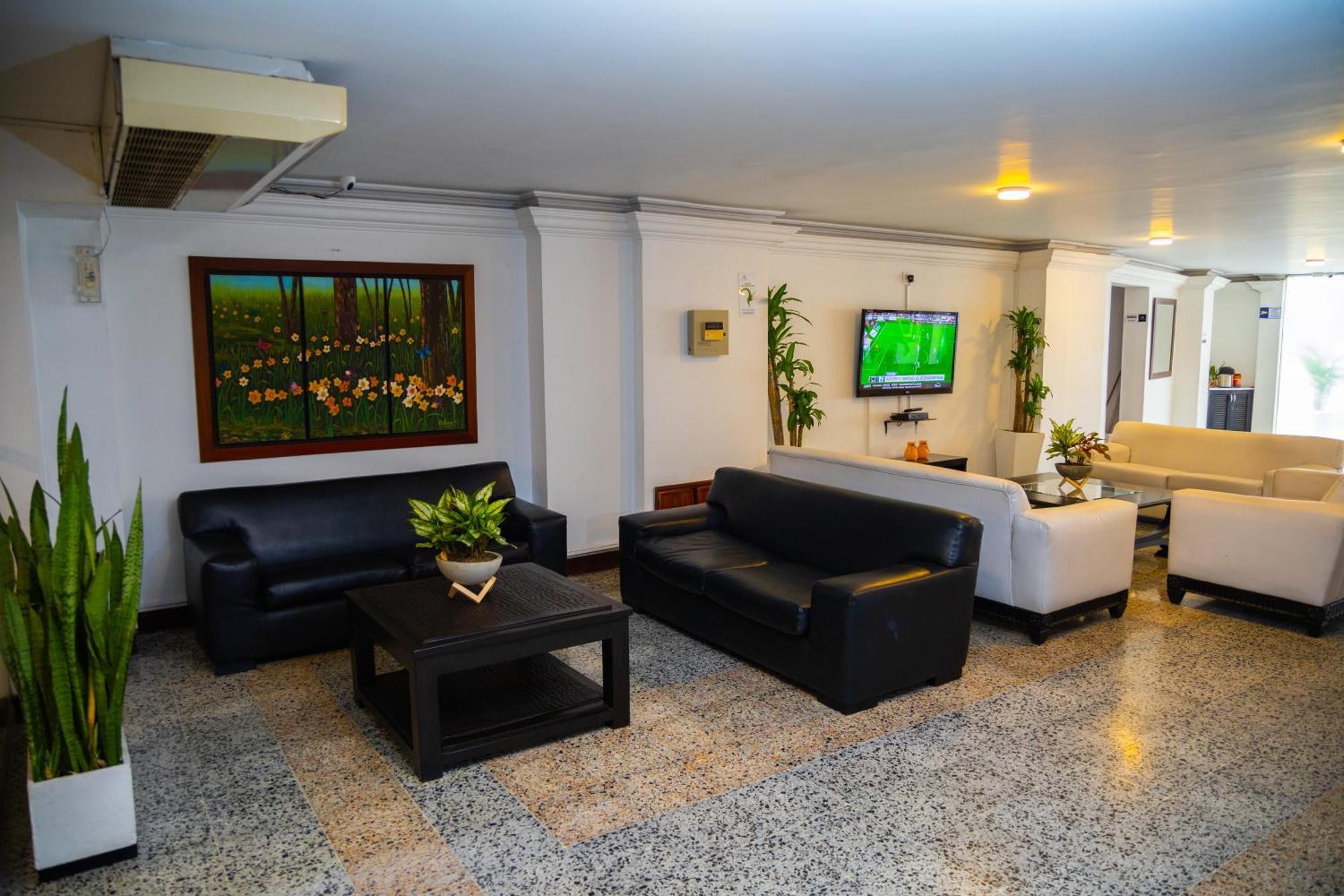 Tama Hotel Granada Real กาลี ภายนอก รูปภาพ