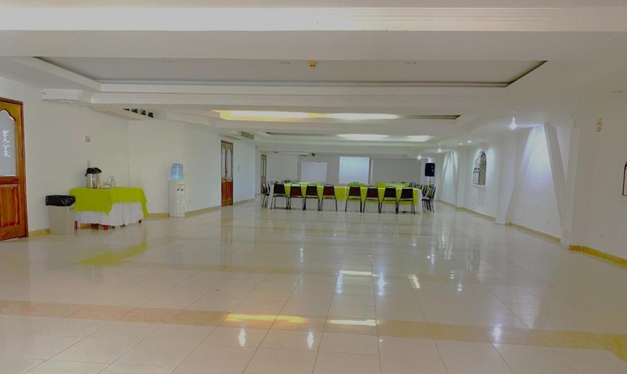 Tama Hotel Granada Real กาลี ภายนอก รูปภาพ